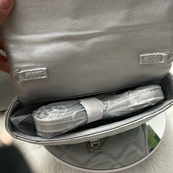 Badgley Mischka Mini Faux Pearl Embellished Top Handle Bag Silver - Picture 7 of 12